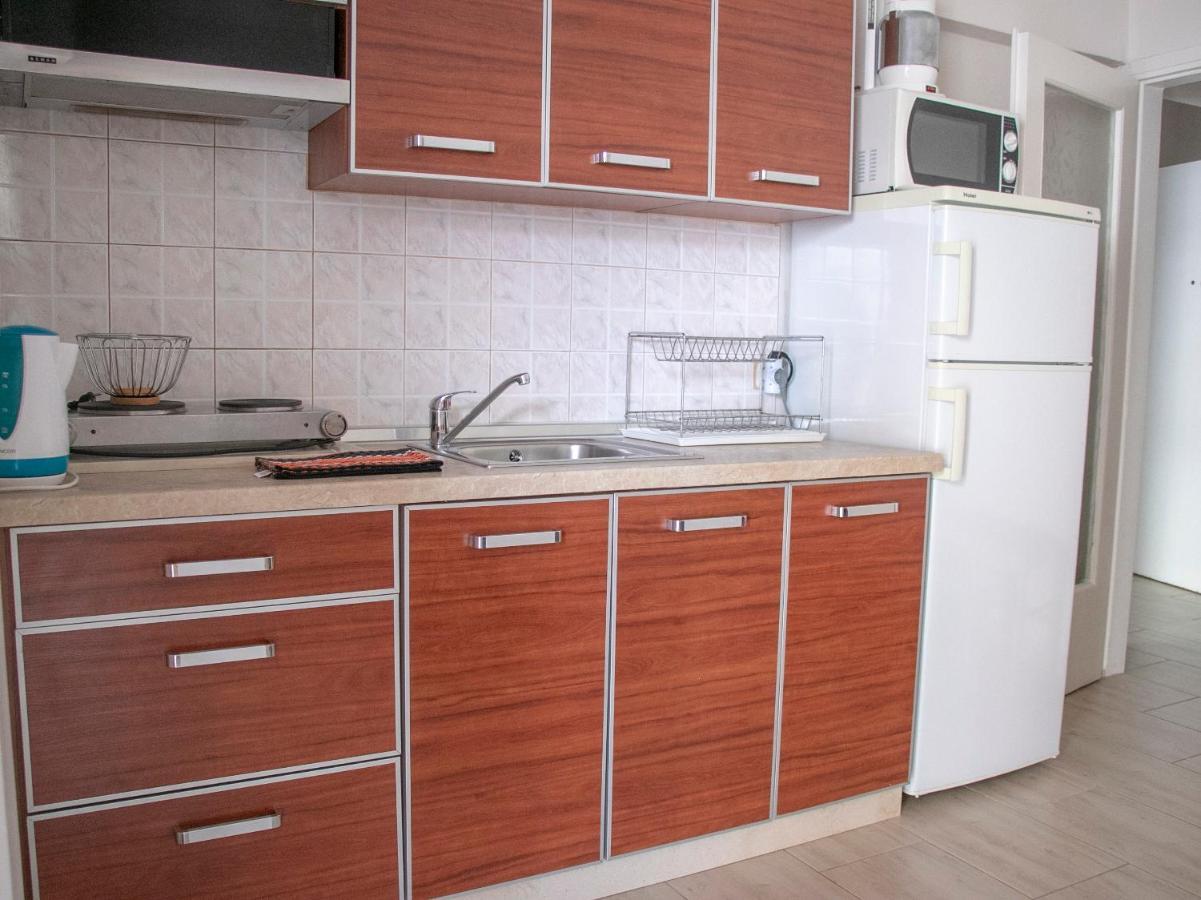 Maria Apartments Paralia Dionysiou Exteriör bild